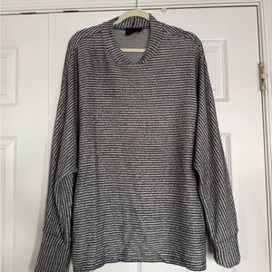 Urban Outfitters Striped Black and Gray Long Sleeve Top in Xl